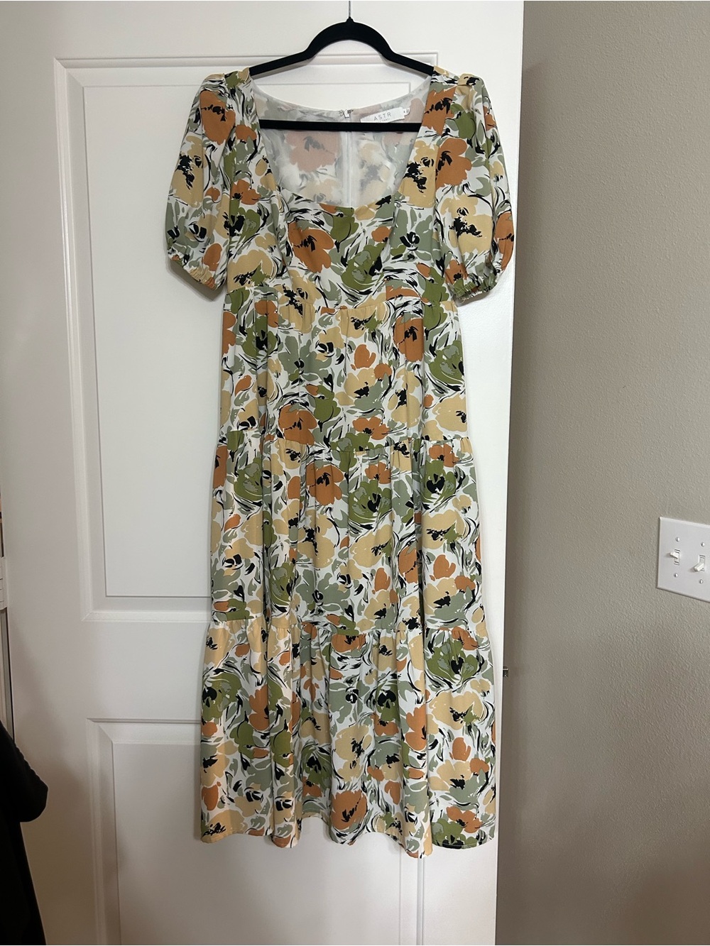 Astr Floral Midi Dress in Green, Tan & Cream